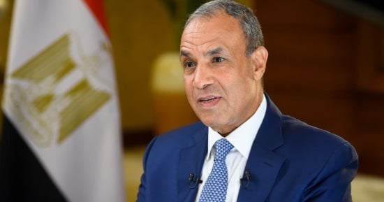 تحركات مصرية لتعزيز الشراكات الاقتصادية واحتواء أزمات المنطقة.. مباحثات مع بريطانيا والنرويج لتعزيز الاستثمار ودعم غزة والسودان .. وزير الخارجية يستعرض التجربة المصرية في تسريع تنفيذ المشروعات التنموية